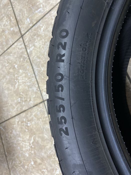 Продам зимнюю шипованную шину