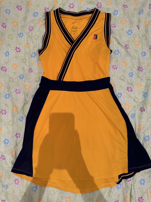 Теннисное платье nike