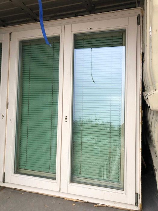 Geamuri termopan / tripan cu jaluzele