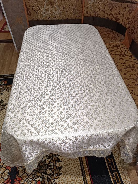 Скатерть новая раз 245*160