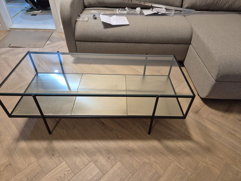 Стъклена маса с метална рамка 1.20/50