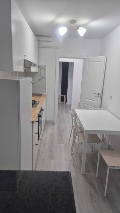 Apartament cu două camere de închiriat