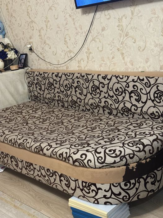 Продам небольшой диван