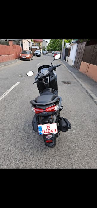 2024 - Yamaha Nmax 125 cc - 2100 km , nu : honda, piaggio,kymco, sym,