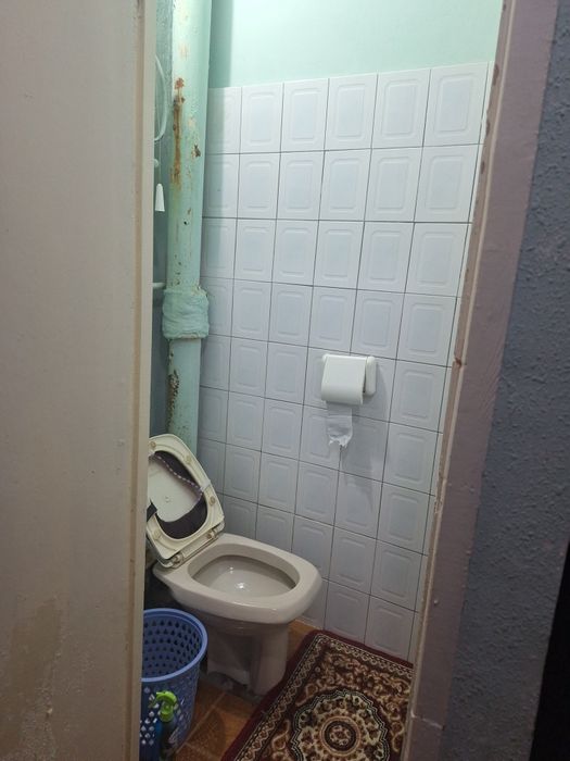 Квартира сотилади  2этаж 2хоналик  Куксарой оркасида Шарк Горболниса б