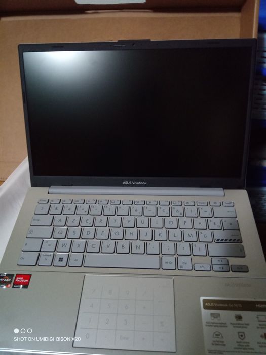 Laptop Asus Vivobook