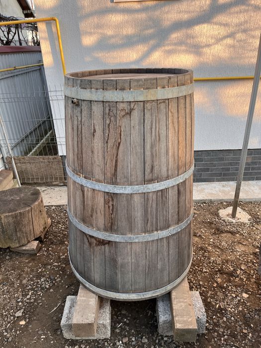 Cada pentru  fermentare fructe.