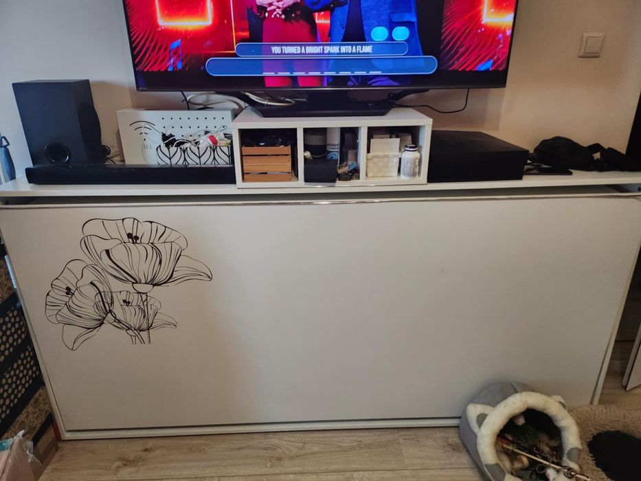 Падащо легло за спестяване на простраства в апартамента