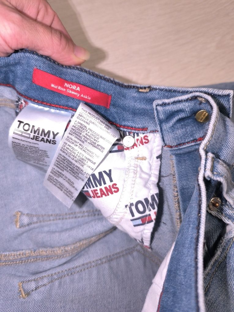 Tommy Hilfiger дамски дънки ХС размер