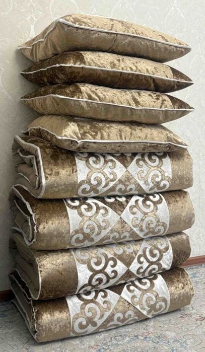 Комплект корпе с подушками 220х80 см, вата, цвет золотистый и синий