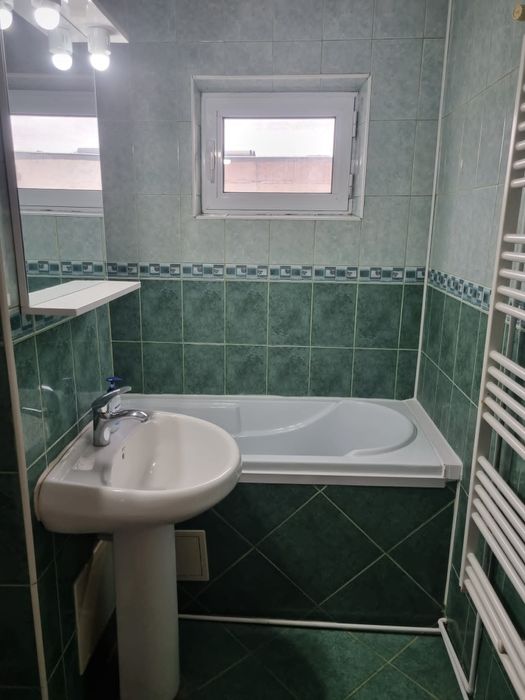 Proprietar vând ap 3 camere Micro 3