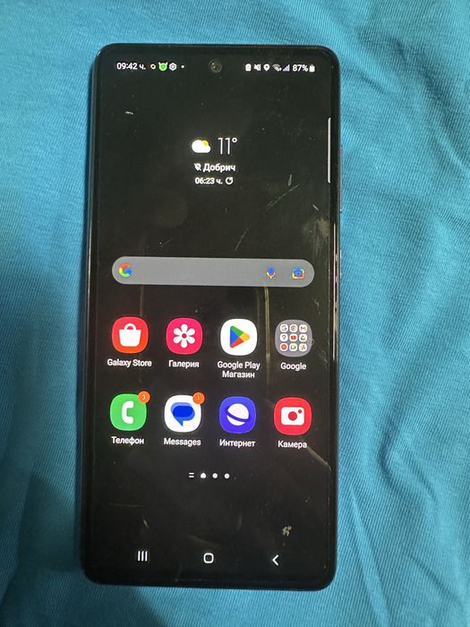 Samsung A52, работещ нормално, няма напукано и надраскано