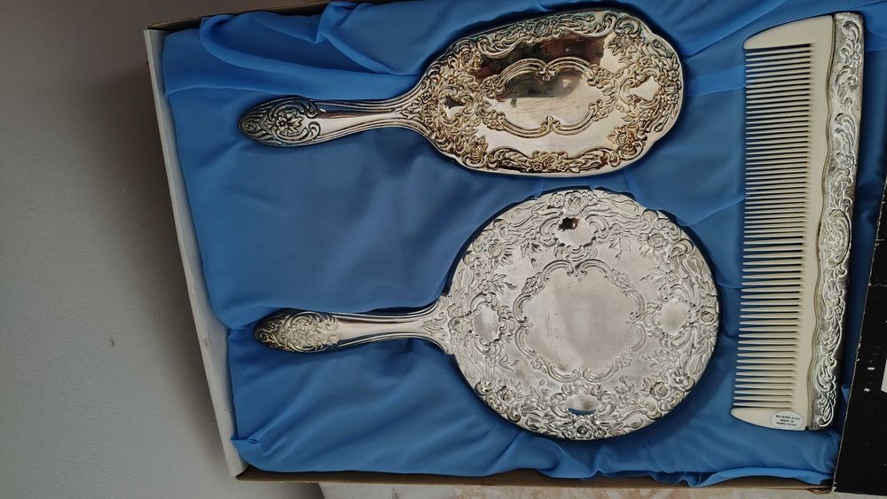 Посребрен комплект