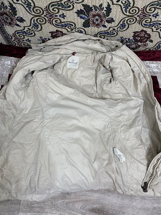 Срочно продам 2 куртку