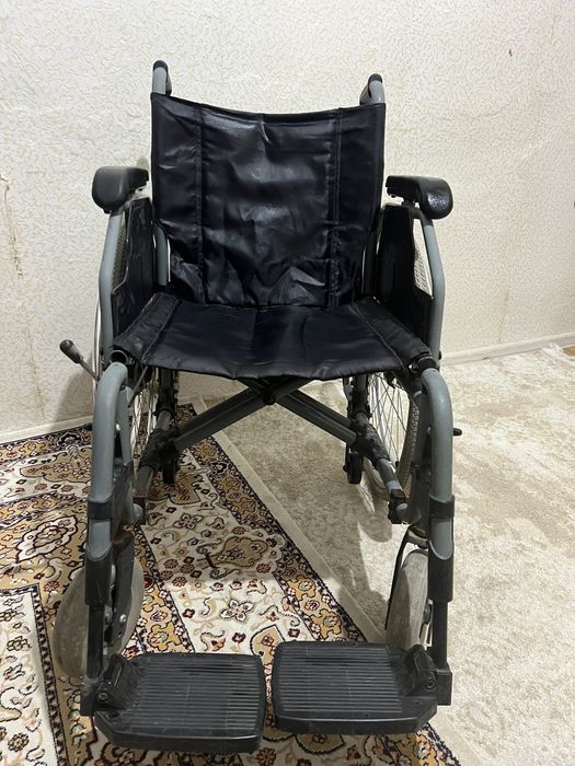 Инвалидная коляска