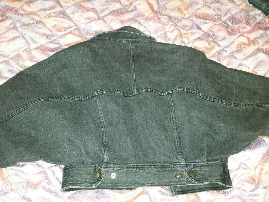 Geaca GUESS MARCIANO/blugi -gri  /Maneci aripi de liliac /marime 36 S