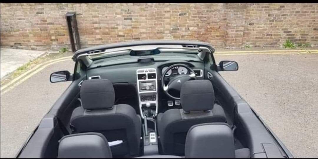Peugeot 307cc 2.0L кабрио