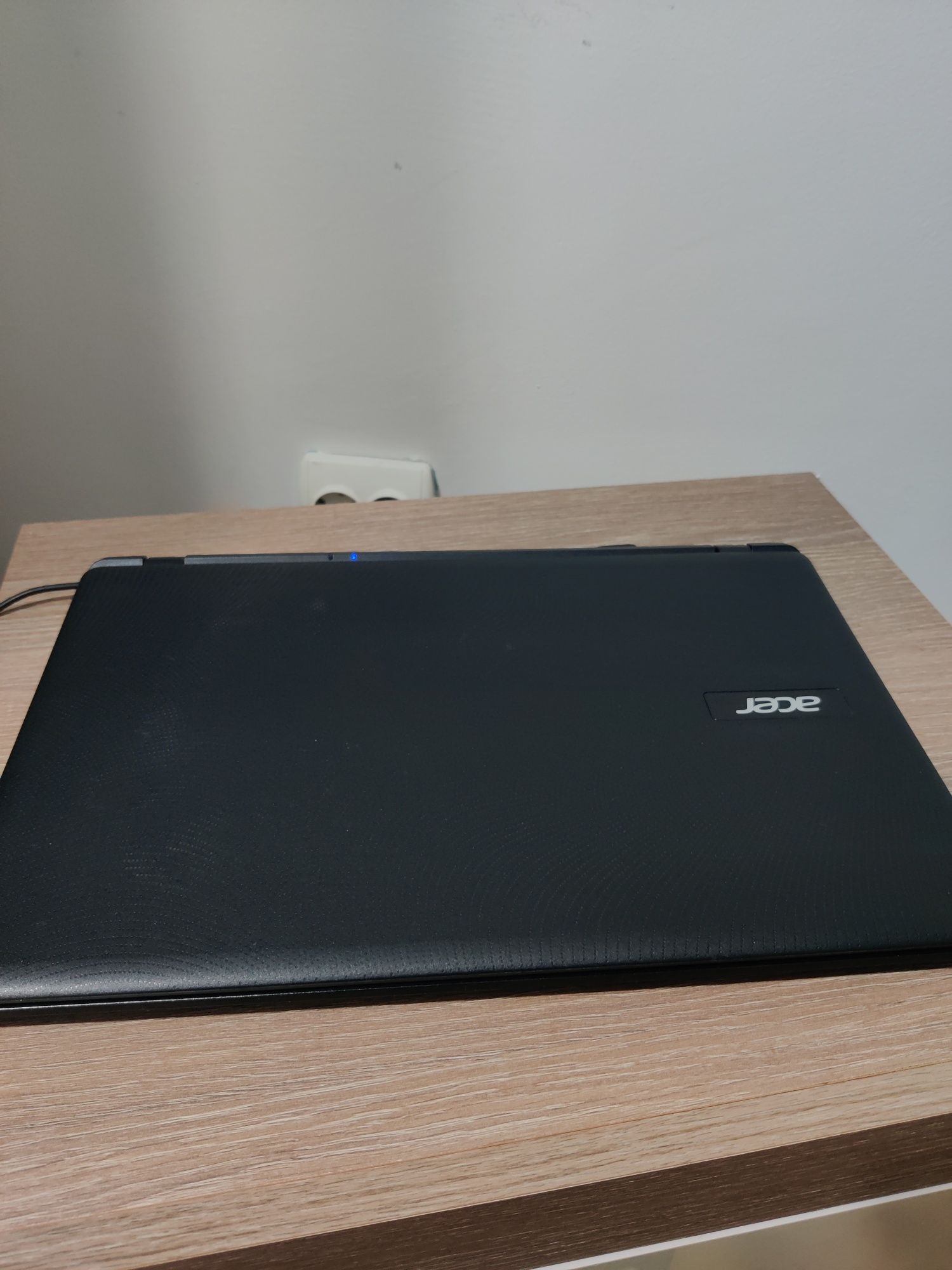 Laptop Acer Aspire ES 15