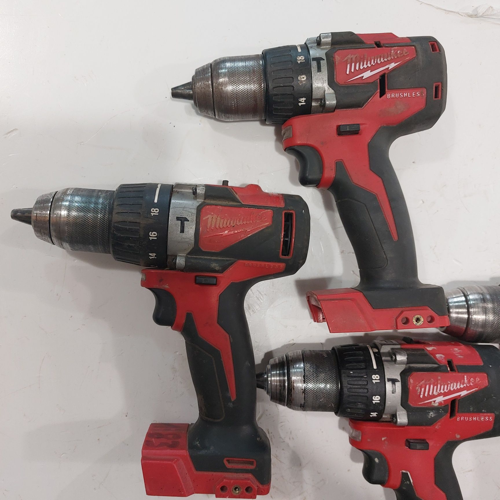 Безчетков удърен винтоверт Милуоки Milwaukee M18 CBLPD