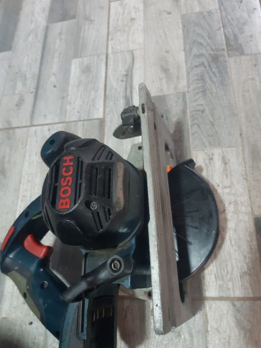 Circular de mina Bosch GKS 18v li