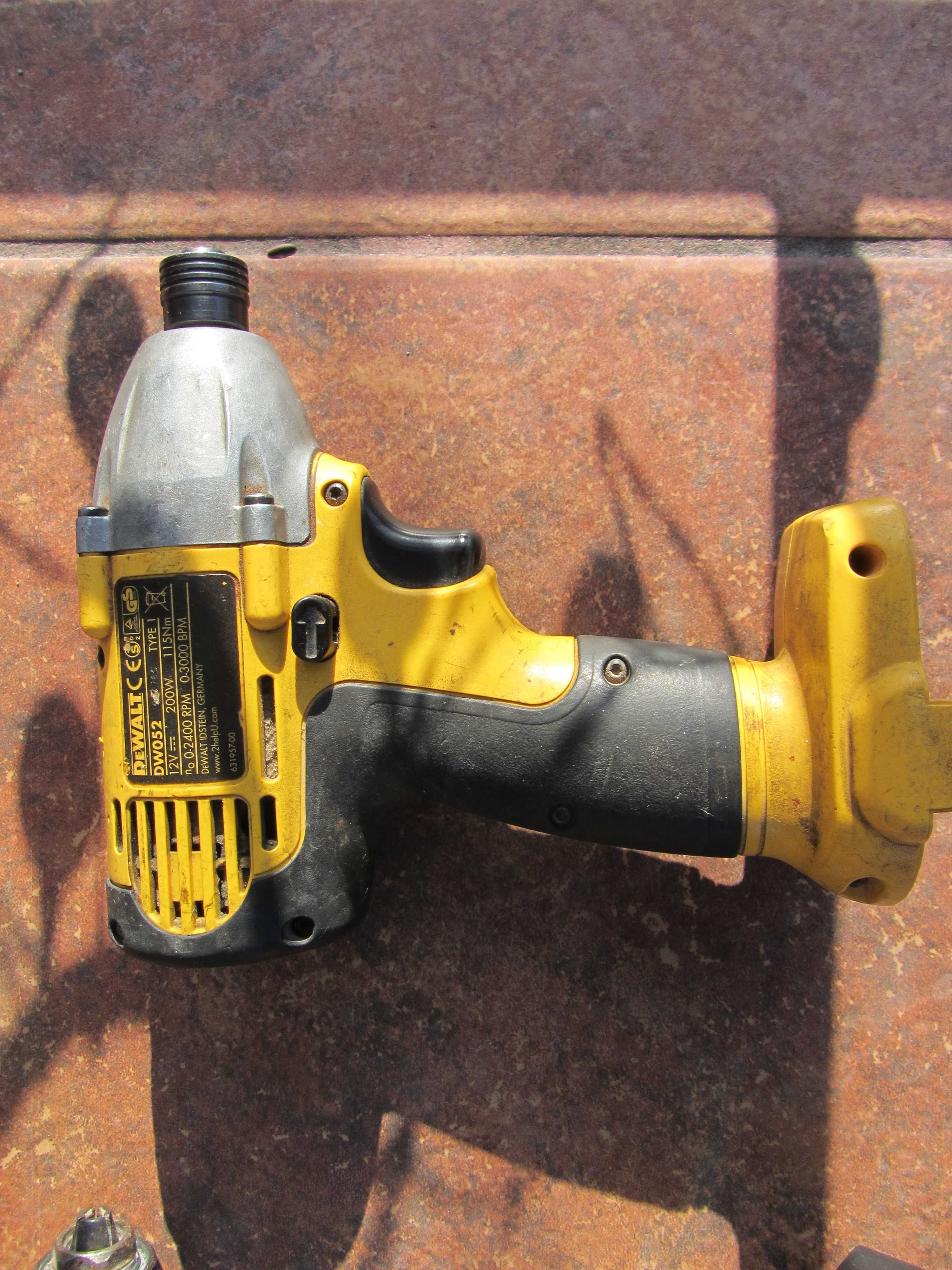 Set Dewalt ORIGINAL impact filetante 2 acumulatori incarcator