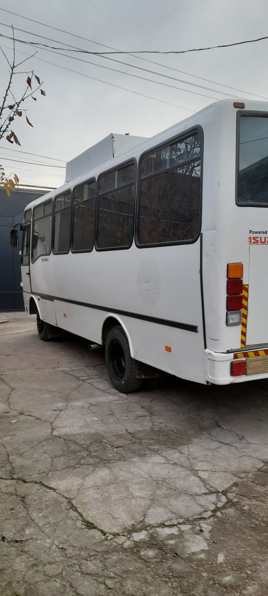 Услуги перевозки на Автобусе Исузи для Организаций  по городу Ангрен