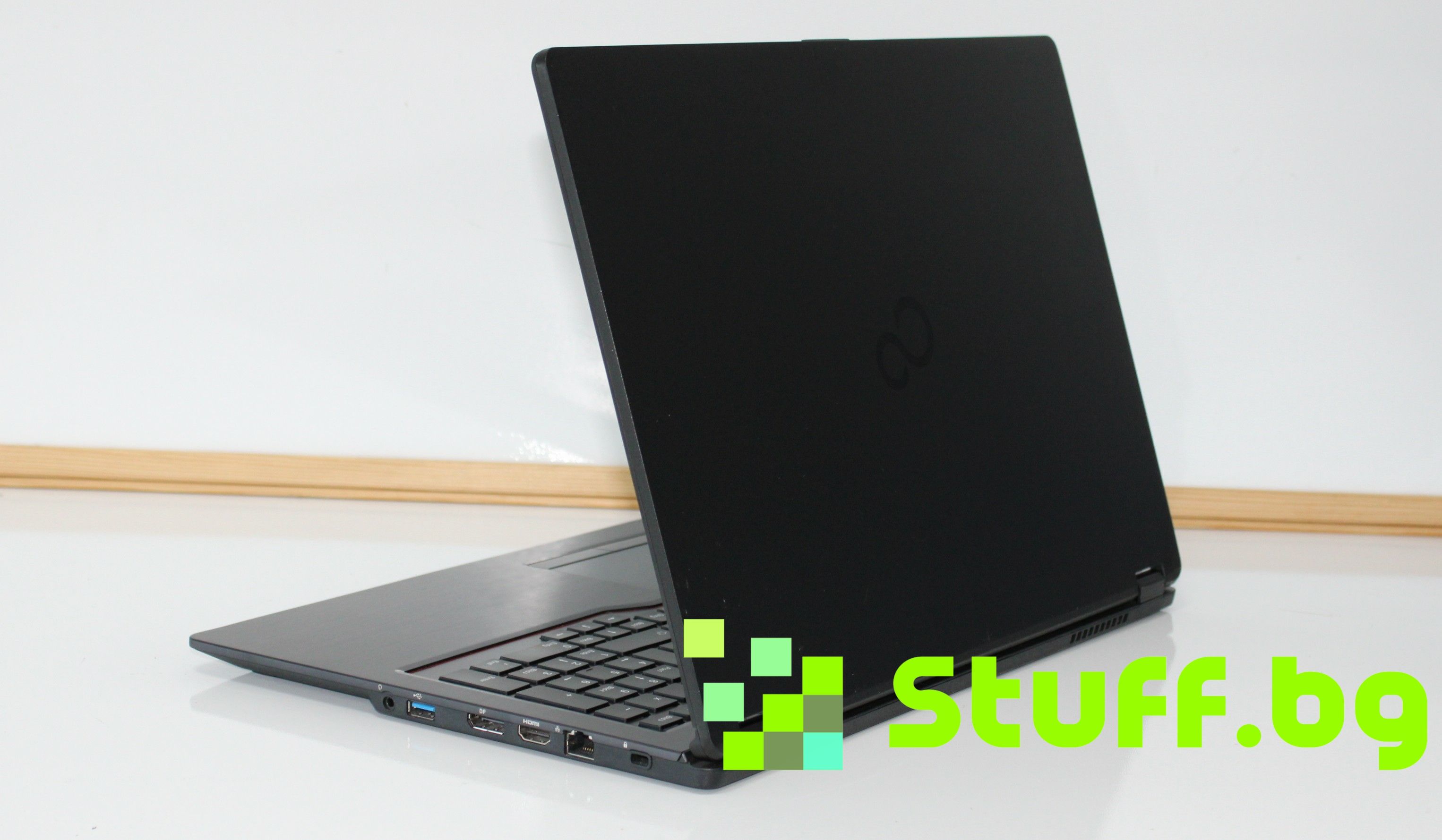 Лаптоп FUJITSU LIFEBOOK U758 15.6'' i5-8250U\8GB\256GB SSD