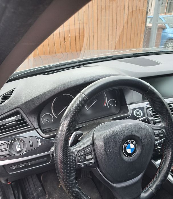 BMW 530 XDRIVE 2012  3 BUTOANE! Distr. Noua BMW. SERIA 7 Int
