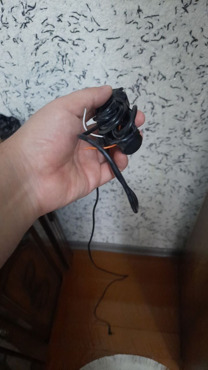Neolayin X-COP 9700 s xolati zor umuman aybi yoq maza qilib ishlatasiz