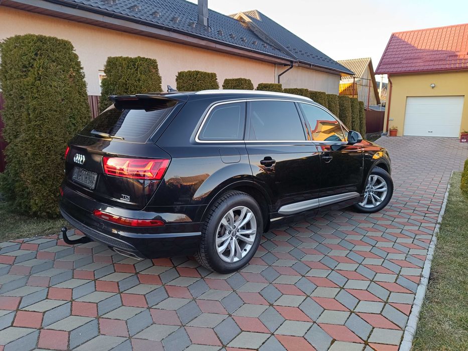 Audi Q7 S-line / 2017 / 3.0 quattro / 7 locuri / navi / piele / xenon