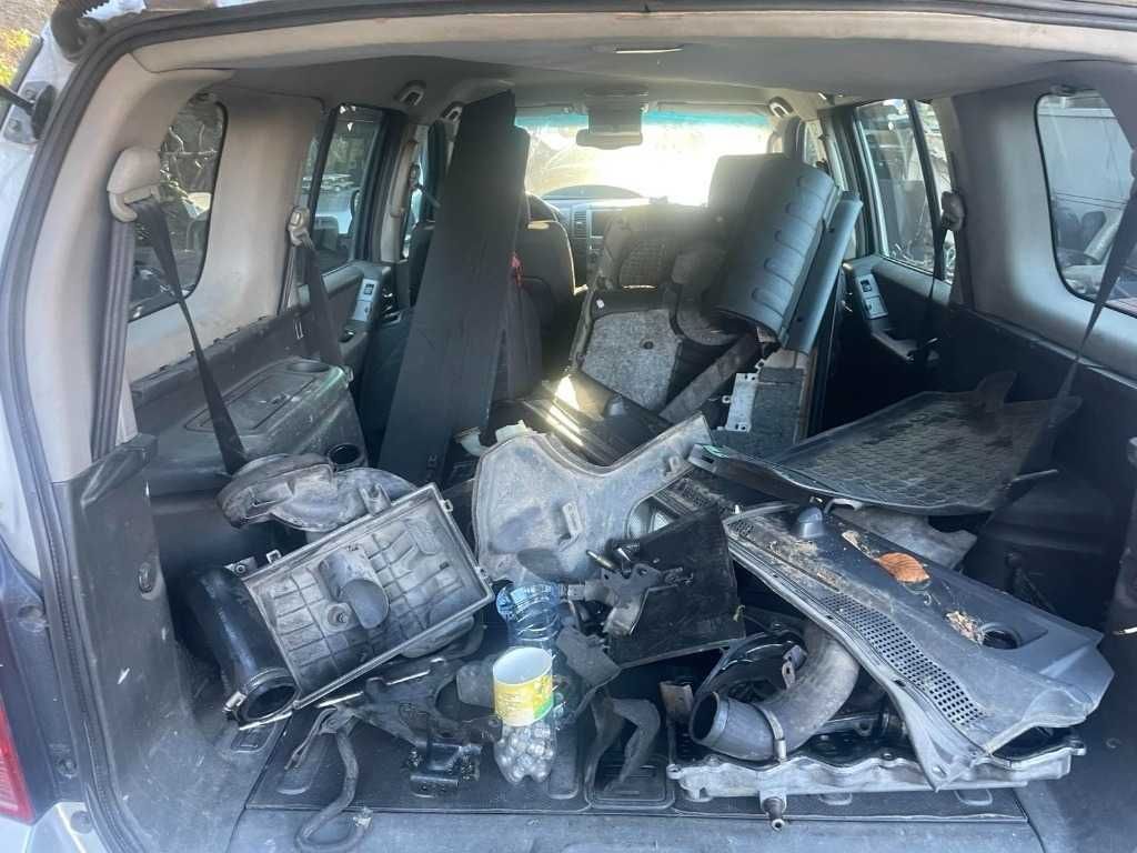 Нисан Патфайндер 2.5 DCI / Nissan Pathfinder 2.5 DCI на части