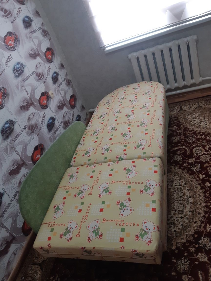 диван,кровать детская