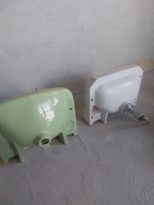 Мивки 2 броя баня или кухня