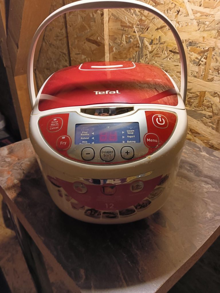 Multicooker Tefal ca nou.