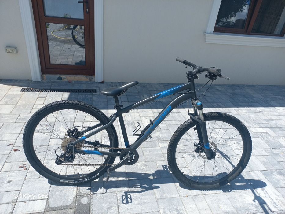Vând bicicleta rockrider st120 custom