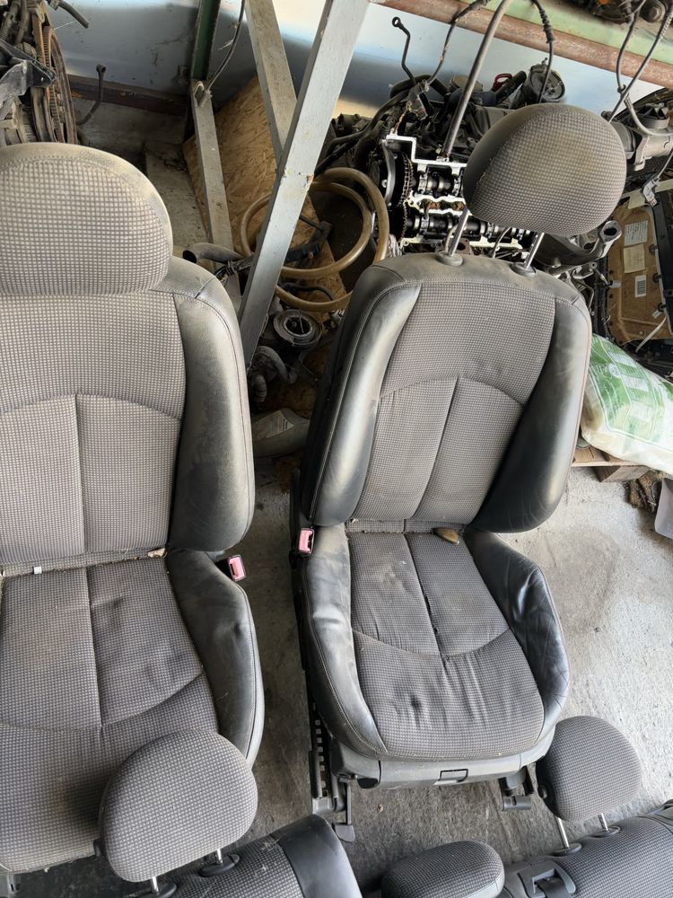 Полукожен Салон за W211 Комби