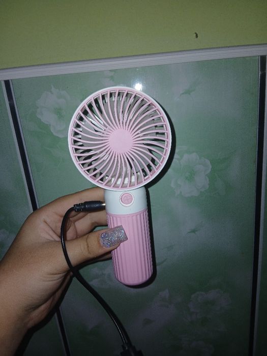 Мини вентилятор.