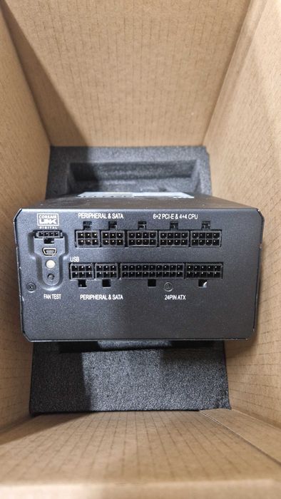 Захранване Corsair RM750i