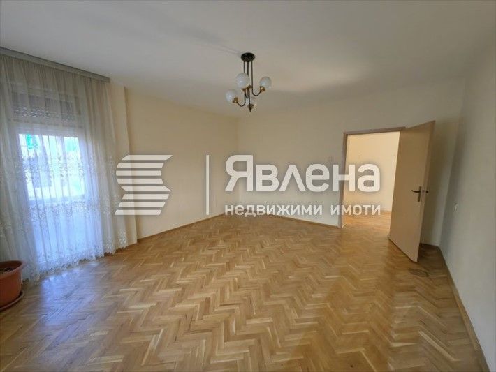Продава се Многостаен апартамент в Благоевград, Идеален център - 107 кв.м за 1169 €/кв.м - Снимка #1