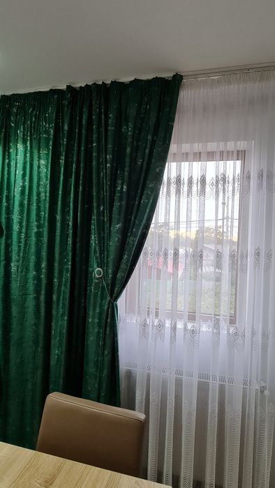 2 draperii noi 2.5/2.45 fiecare