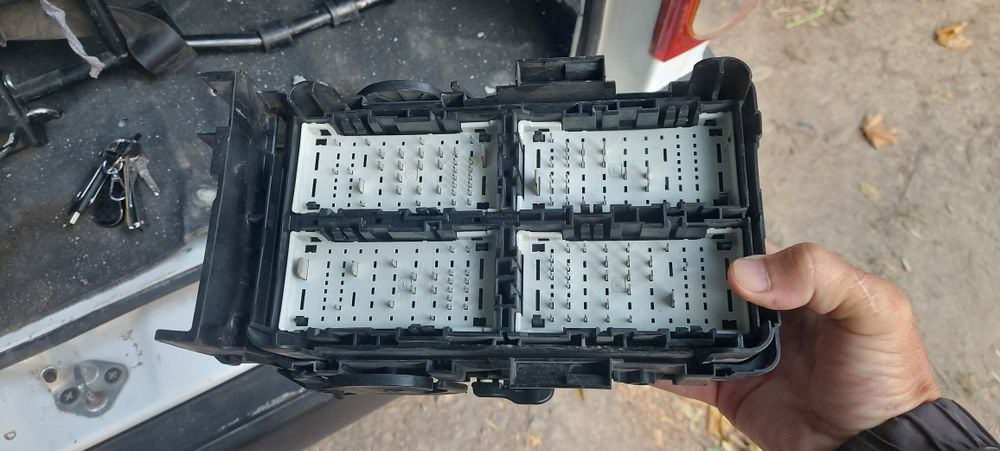 Малибу блок предохранитель идеал холатда