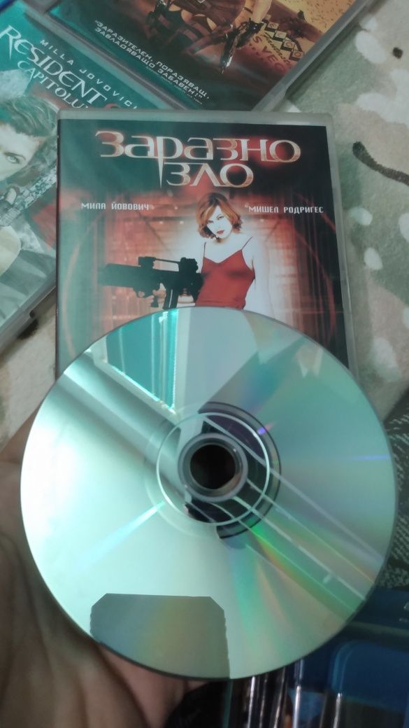 Колекция ,,Заразно Зло,,/Resident Evil Dvd+ Blu Ray