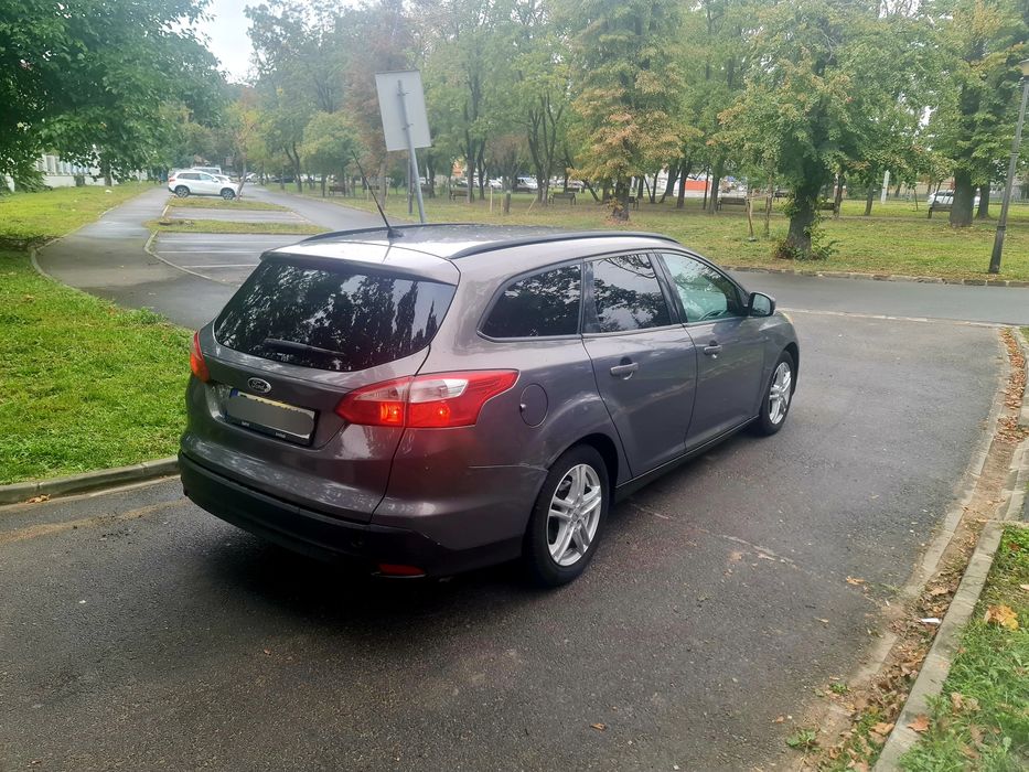 Vand/Schimb Ford Focus 1.6 benzina + gpl ( gaz )