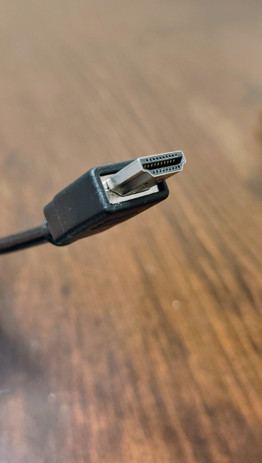 HDMI VGA DisplayPort кабели 2 метра