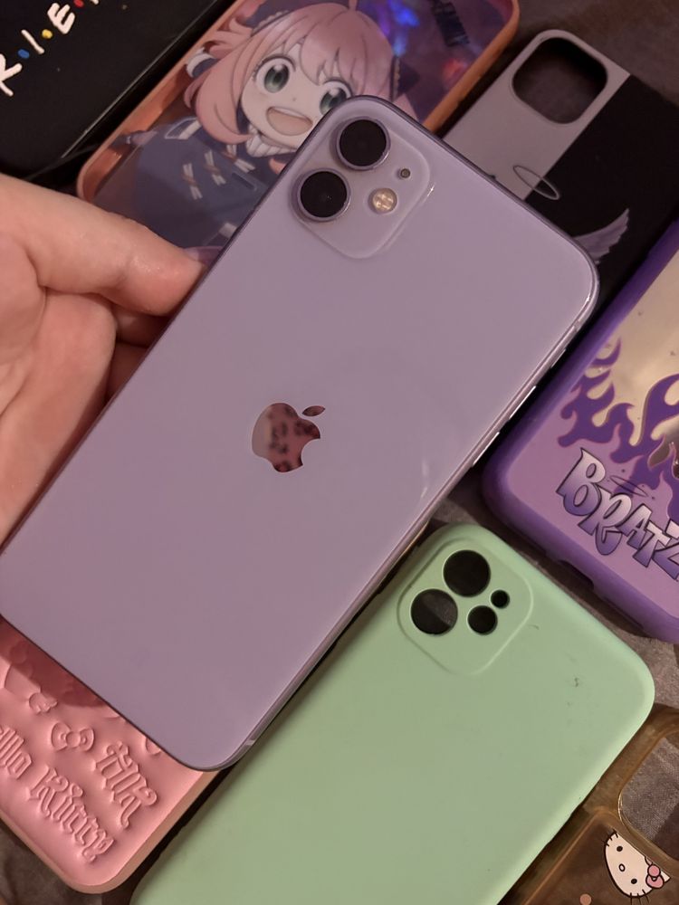 Vand iphone 11 mov ^^ 128 GB
