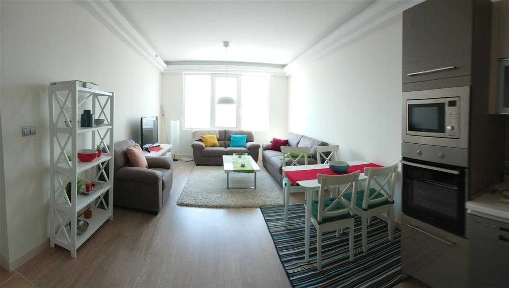 Дава се под наем Двустаен апартамент в Бургас, Братя Миладинови - 57 кв.м за 219.3 € - Снимка #2