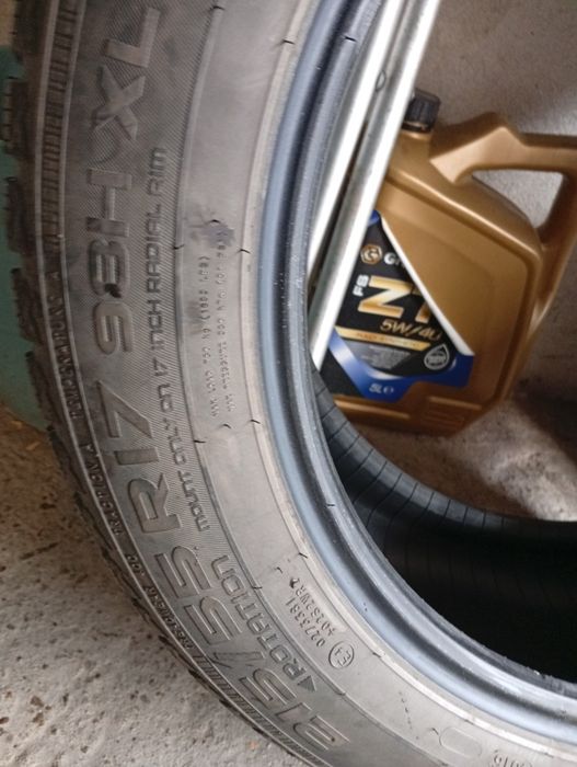 Зимни гуми nokian 215/55/17 2 бр