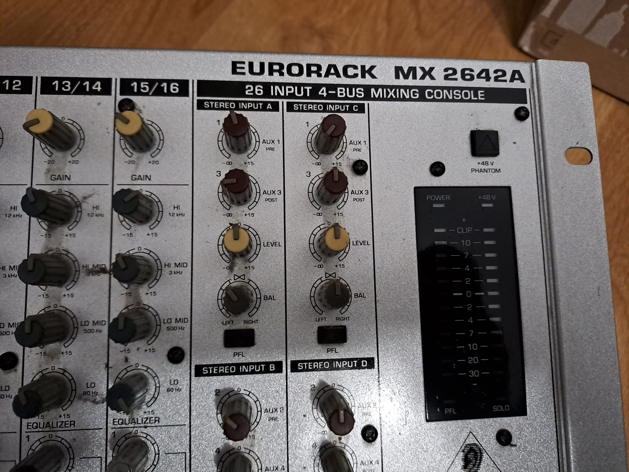 Mixer Behringer Eurorack MX 2642A