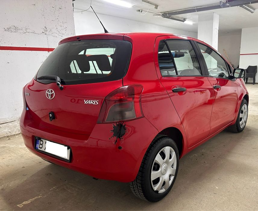 Toyota Yaris 1.0 Benzina doar 85.000KM PROPRIETAR ȚINUTA IN GARAJ