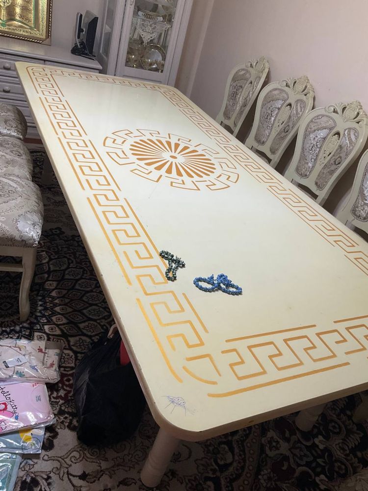 Продам стол с стульями 12 шт